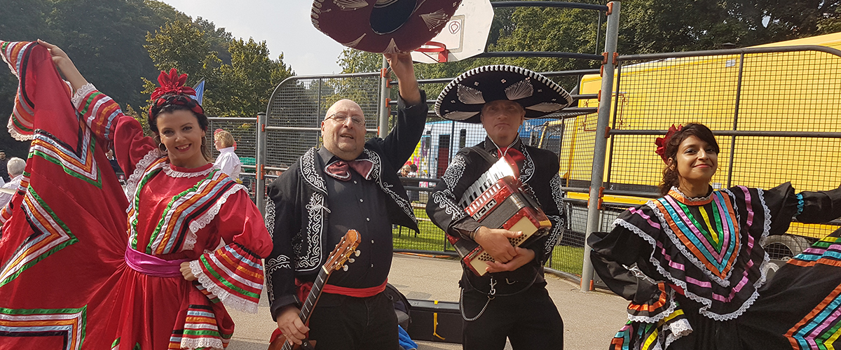 Een groep van drie of meer muzikanten huren